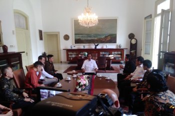 Jokowi terima Rapper Rich Brian di Istana Bogor