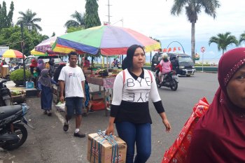 Puluhan warga mengungsi di Kampus Unkhair kembali ke rumahnya pascagempa 7,1 SR