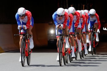 Pebalap Prancis Julian Alaphilippe juara etape tiga