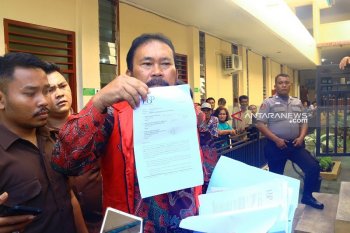 Tak terima divonis 5 tahun, mantan bupati minta kejiwaan hakim diperiksa