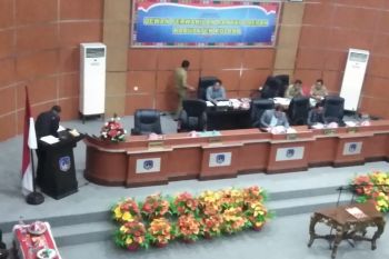 Pin dan seragam anggota DPRD dianggarkan tahun depan