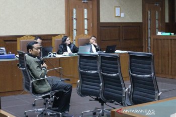 Staf khusus Menag disebut makelar Menag dan Rommy