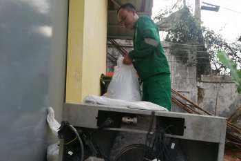 Ada tempat khusus buang limbah di Jakarta