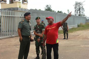 Pejabat Kemhan RI kunjungi Satgas Pamtas Yonif 328/DGH