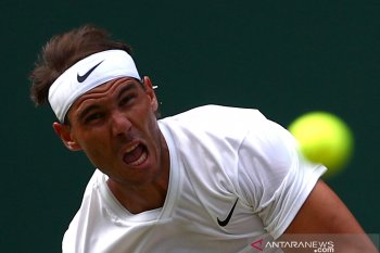 Nadal mengakui tampil tak maksimal saat hadapi Federer