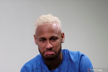 Neymar perkeruh situasi di PSG, unggah dirinya berseragam Barcelona
