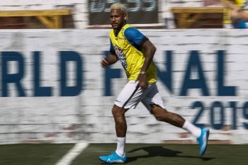 Neymar kembali berlatih usai beri pernyataan kontroversial