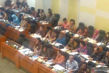 Menkeu perkirakan kurs semester II Rp14.303 per dolar AS