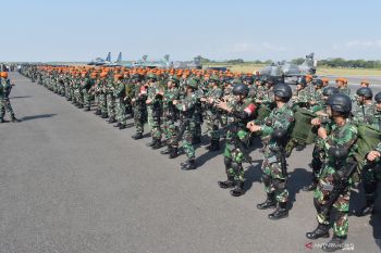 Latihan manuver Angkasa Yudha