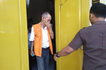 Mantan dosen dituntut lima tahun penjara terkait kepemilikan sabu