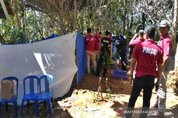 Polisi bongkar makam selidiki dugaan penganiayaan anak
