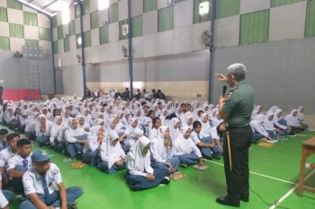 Dandim Kolaka beri pemahaman ideologi siswa SMU