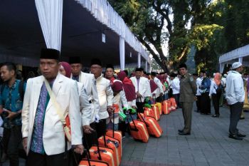 JCH kloter tiga Mataram bergerak ke Mekkah
