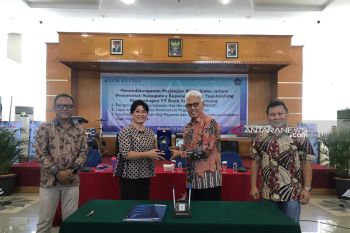 Pemkab Sitaro Tanda Tangani Kerja Sama Dengan Bank Sulutgo