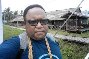 Pemkab Mimika dan pihak terkait disarankan selesaikan wacana penarikan guru