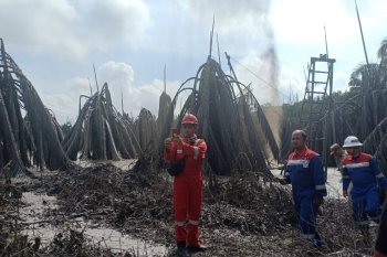 Pengeboran migas ilegal di Muba munculkan semburan lumpur setinggi 30 meter