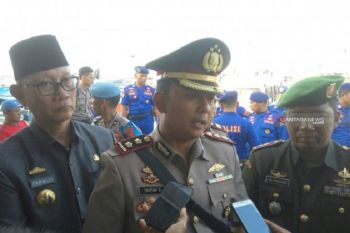 Sebanyak 30 senjata api rakitan diserahkan warga secara sukarela ke polisi