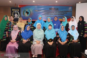 Wagub NTB mengingatkan peran perempuan dalam pembangunan