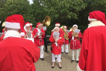 Penerjun sinterklas dan strategi taktis ,mengamankan Papua