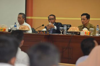 Gubernur tegaskan proyek pemerintah harus berkualitas