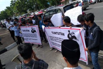 Mahasiswa desak polisi usut dugaan korupsi berjamaah legislator Inhu