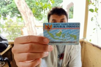 Tersangka baru, KPK panggil dua saksi terkait kasus KTP-e