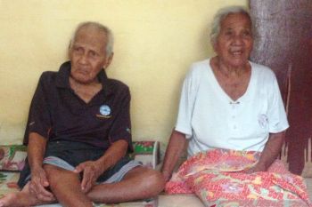 Pasutri tertua usia lebih 100 tahun