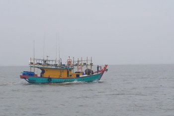 Kapal ikan ilegal asal Malaysia ditangkap di Selat Malaka