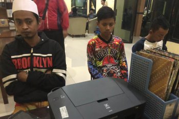 Polisi amankan pelaku adegan "motorcross" di kuburan