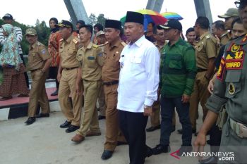 Bupati OKU Timur resmikan jembatan penghubung antardesa