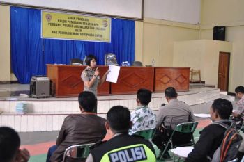 Personel Polres Jayawijaya ikut ujian psikologi penggunaan senjata api