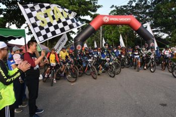 Ratusan peserta dari Kalteng dan Kalsel ikuti gowes bareng