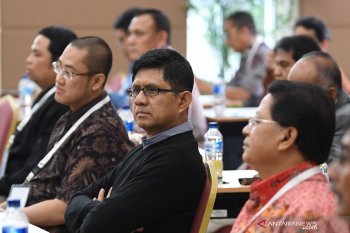 Koalisi LSM seolah ingin menghadang capim KPK dari Polri