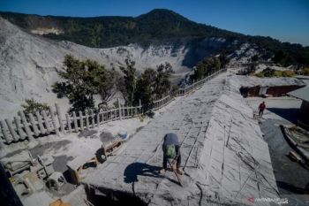 Tangkuban Parahu masih tertutup untuk wisatawan