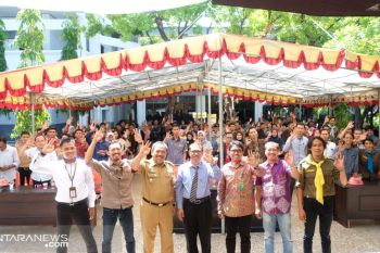 PLN UIW Sulselrabar deklarasikan pengurangan sampah kantor