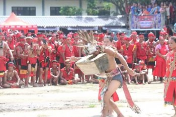 Tiga negara bertemu bahas hak masyarakat adat di jantung Borneo