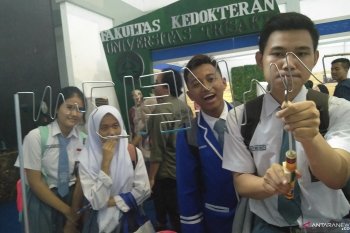 Siswa SMA kunjungi Pameran Museum dan Pendidikan di Universitas Trisakti