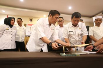 Pemkot Makassar mewajibkan ASN donor darah