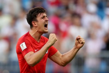 Rooney besarkan tekad MU rekrut Harry Maguire