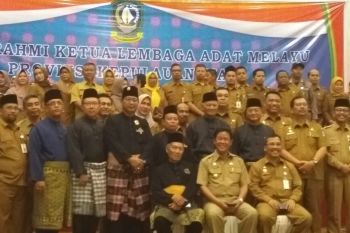 Plt Gubernur Kepri: Pejabat harus komunikatif dan gaul