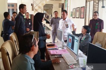 Ketua Pengadilan Tinggi dukung peningkatan pelayanan Pengadilan Negeri Tamiang Layang