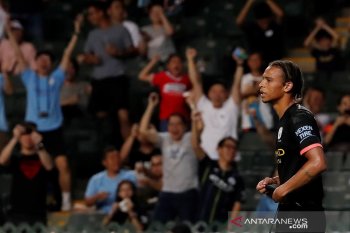 Joachim Low mendukung Leroy Sane kembali ke Bundesliga