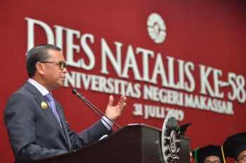 Gubernur Sulsel : copot kepsek mainkan data penerimaan siswa baru