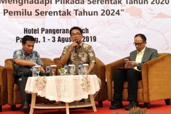Wacana kembali ke sistem pemilu tak langsung bergema di Padang, ini pertimbangannya