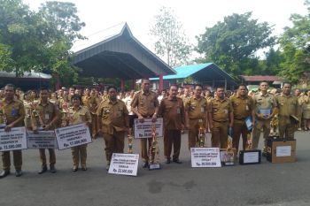 Mapanget Barat-Molas juara lomba kelurahan dan prokamling