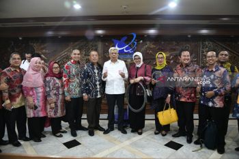 Pemprov terus kembangkan  produk unggulan menjadi hilirisasi