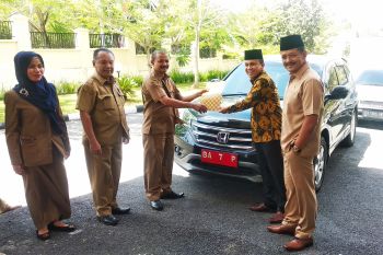 Wakil Ketua DPRD Kota Solok kembalikan mobil operasional jelang masa jabatan habis