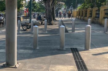 Pekerjaan merevitalisasi pedestrian Sudirman mulai bongkar trotoar