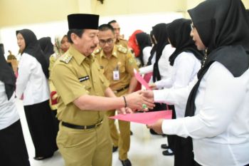 Wali Kota Bandarlampung angkat 27 honorer jadi CPNS di bidang farmasi