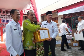 Peringati HUT Kemerdekaan RI ke-74, pemprov anjangsana ke panti asuhan